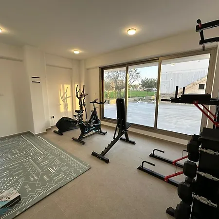 Elite Urban By Nomads * פאפוס